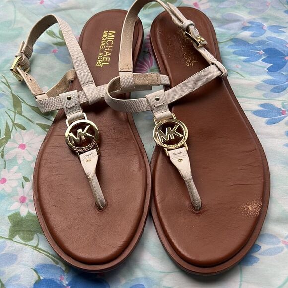 Michael Kors White Leather Logo Sandals Thongs - Picture 5 of 12
